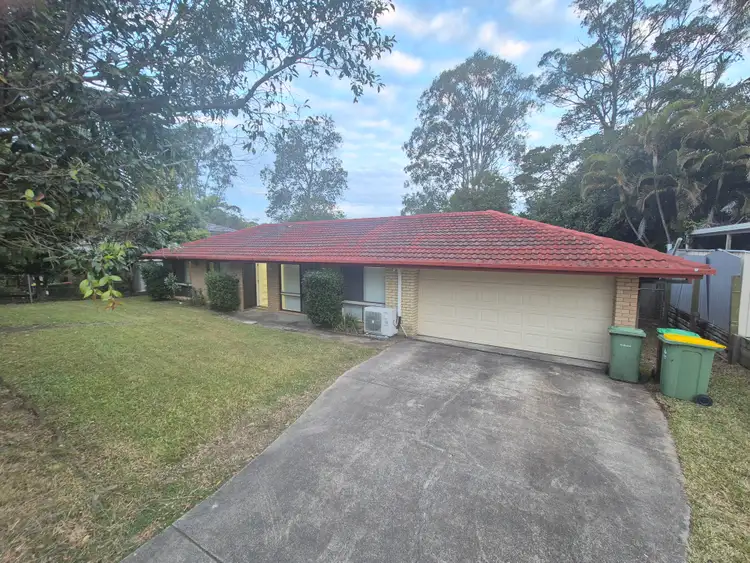 9 Idola Street