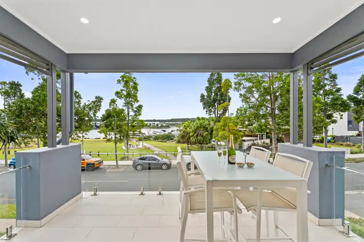 10 Cova Boulevard, Hope Island QLD 4212
