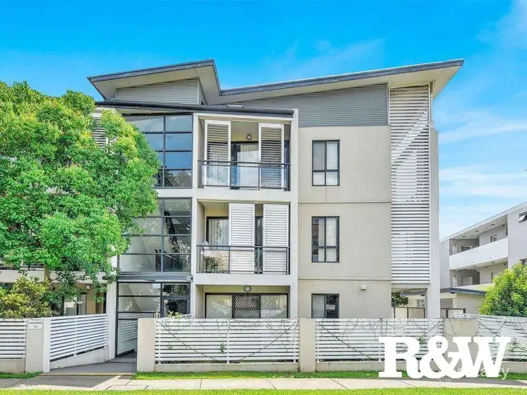Main view of Homely unit listing, 2/13-15 Lydbrook Street, Westmead NSW 2145