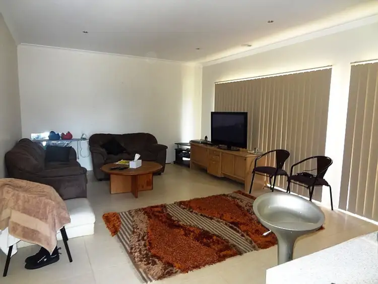 Third view of Homely townhouse listing, 2/5 Berndardt Avenue, Hoppers Crossing VIC 3029