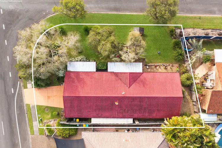 Second view of Homely house listing, 1 Hastings Crescent, Carrara QLD 4211