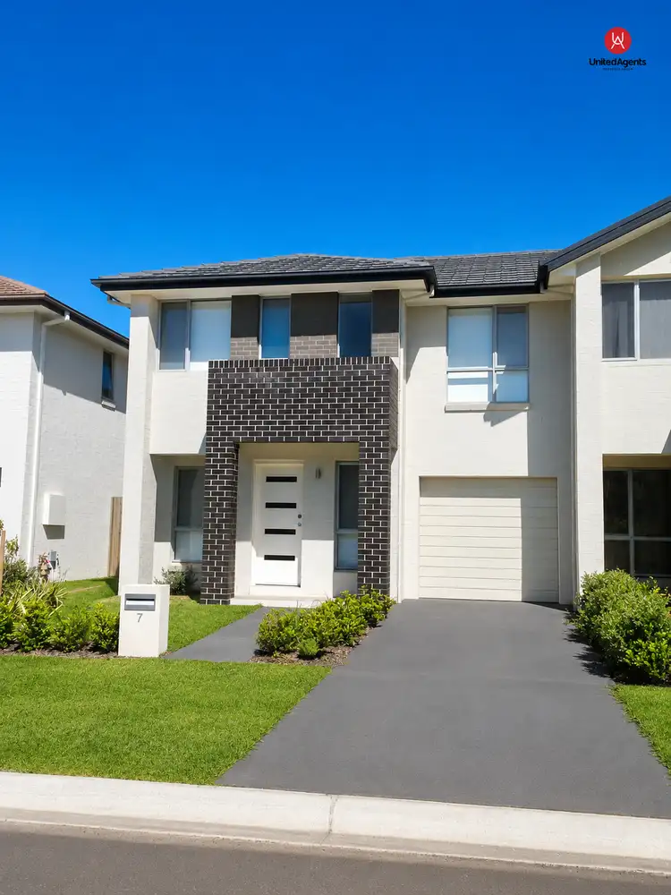 7 HERRING AVE