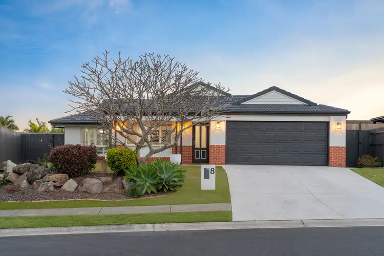 8 Wiltshire Street, Heritage Park QLD 4118