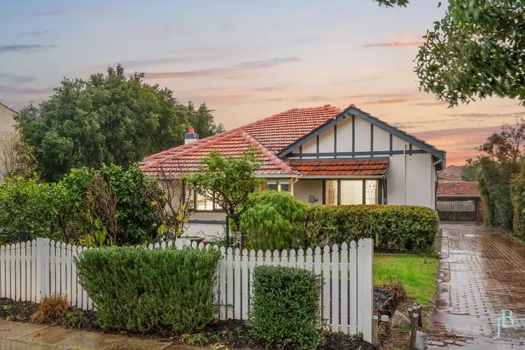 8 Ryrie Avenue, Como WA 6152