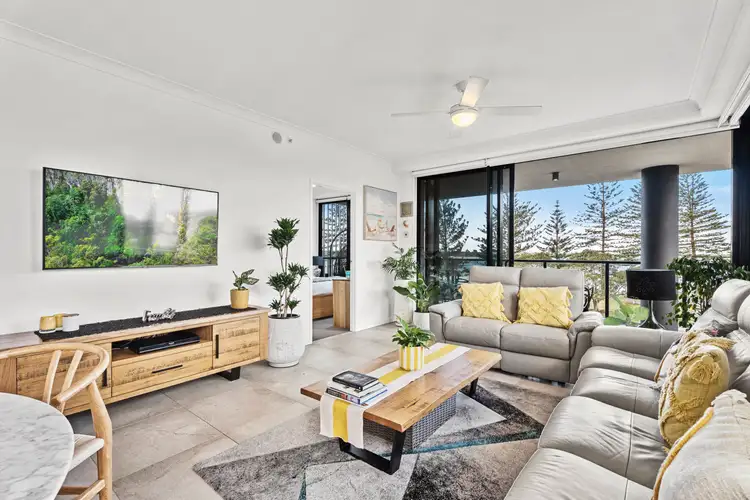 303/372-374 Marine Parade, Labrador QLD 4215