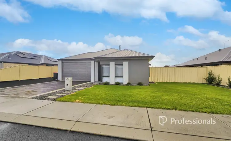 Second view of Homely house listing, 10 Ashburton Way, Australind WA 6233