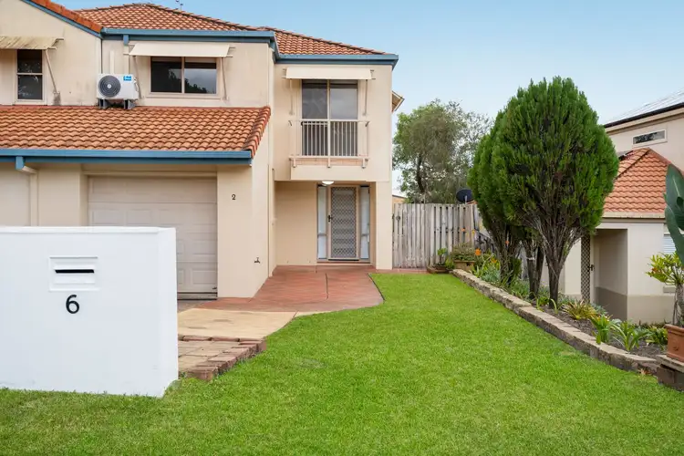2/6 Rimu Place, Nerang QLD 4211