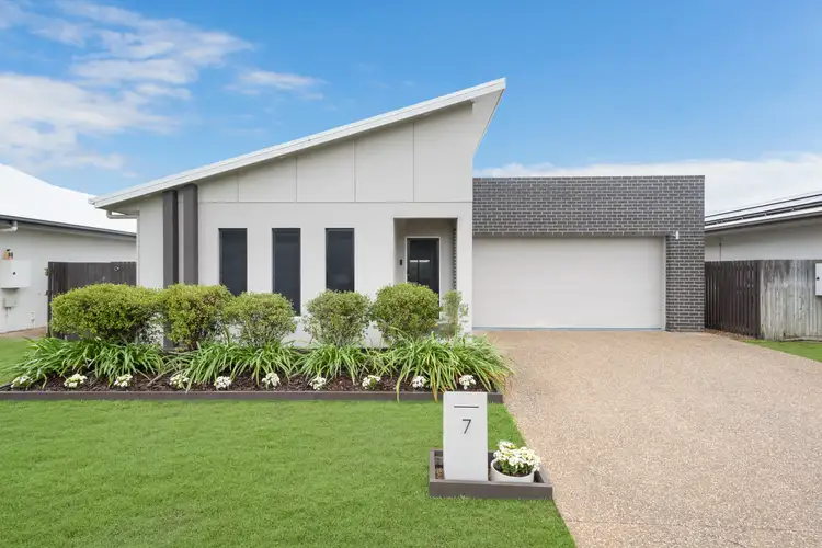 7 Mayflower Street, Burdell QLD 4818