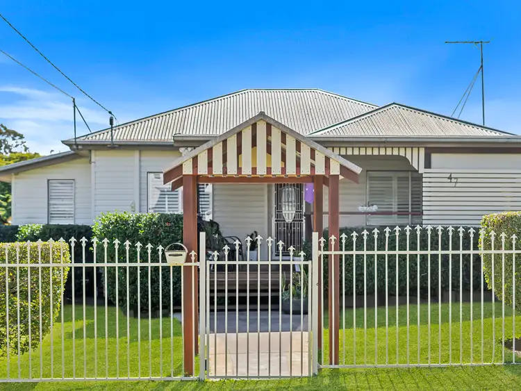 47 McCurley Street, Wynnum West QLD 4178