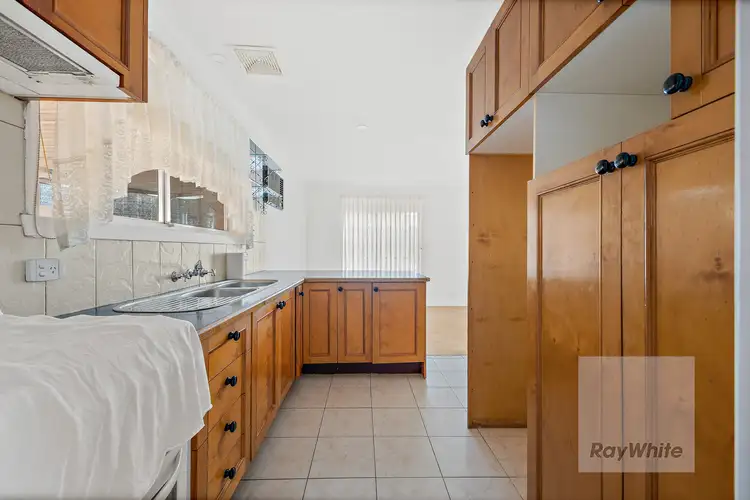 Fifth view of Homely house listing, 15 Manus Court, Lalor VIC 3075