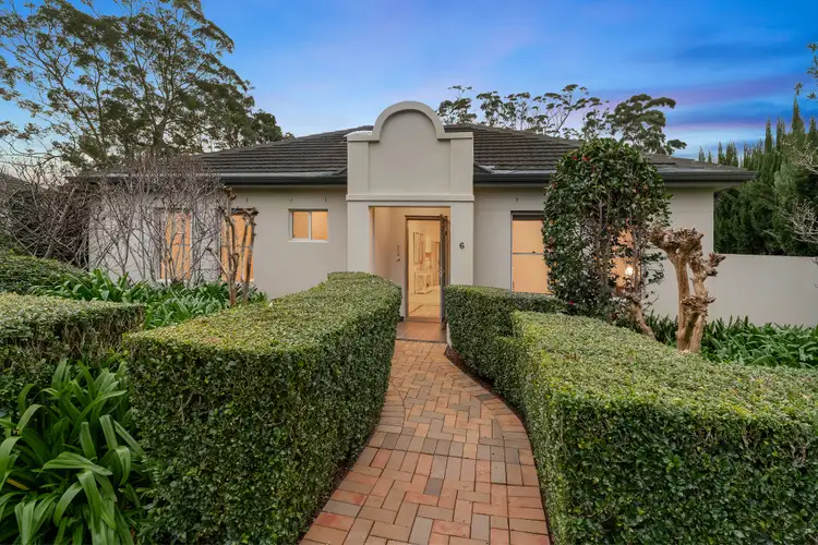 6/2 Canberra Avenue, Turramurra NSW 2074