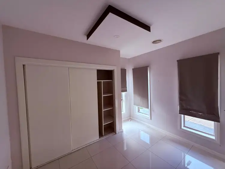 Fifth view of Homely house listing, 8 Furlong Street, Craigieburn VIC 3064
