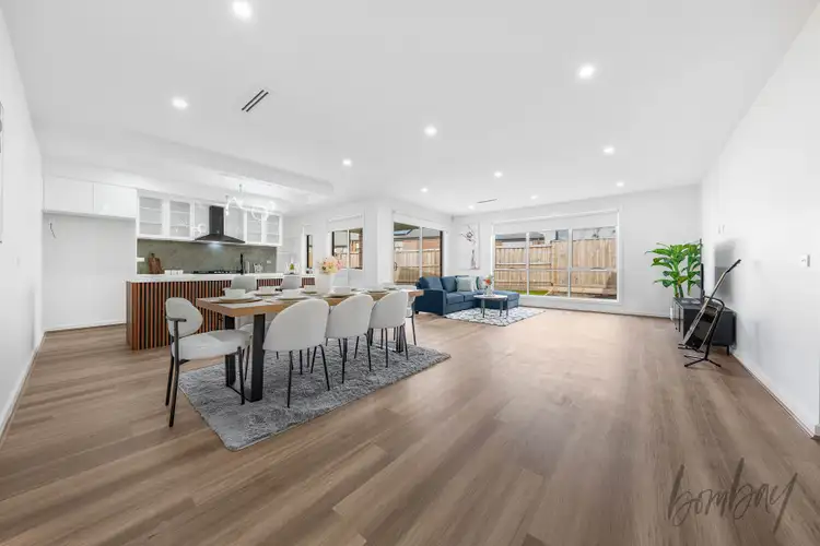 26 Margaretta Circuit, Mickleham VIC 3064