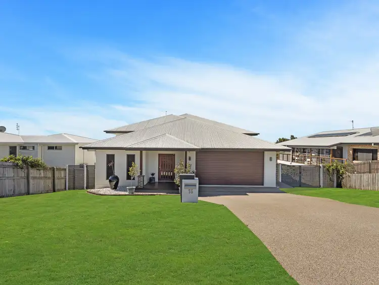 15 Sandy View Drive, Nikenbah QLD 4655