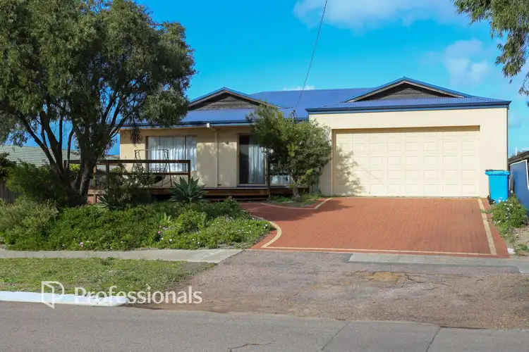 8 Crossland Street, Esperance WA 6450