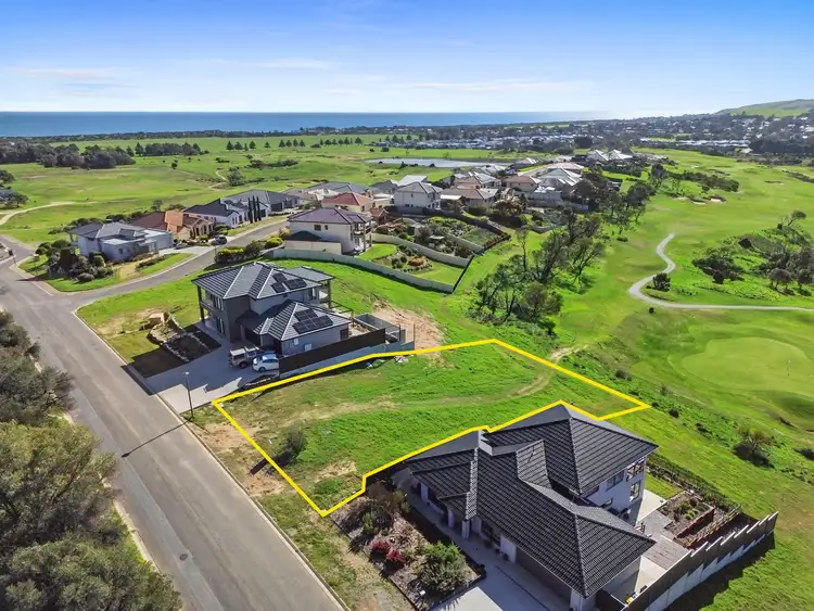 38 St Andrews Boulevard