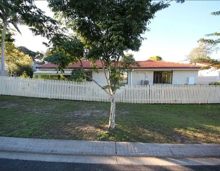 19B Macquarie Drive, Petrie QLD 4502