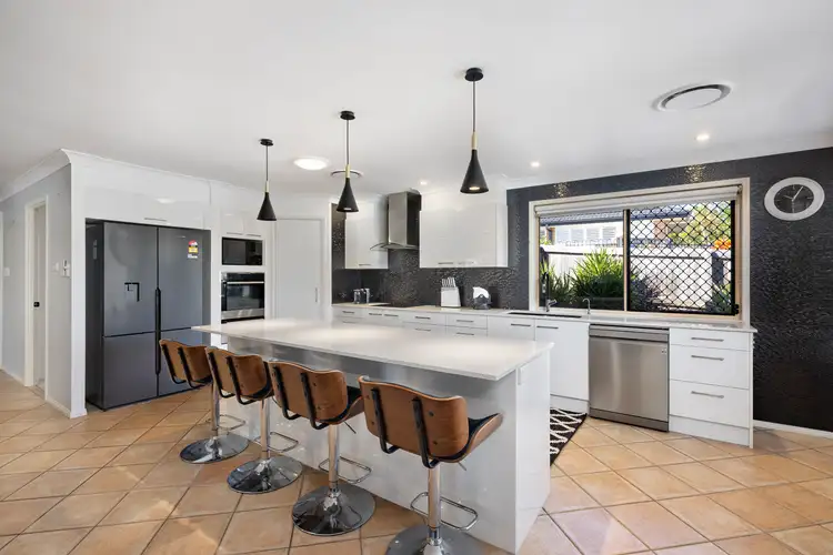 Fifth view of Homely house listing, 2 Dennison Court, Redland Bay QLD 4165
