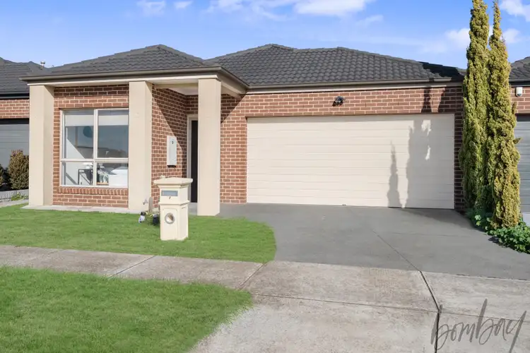 Second view of Homely house listing, 4 Cache Way, Wollert VIC 3750