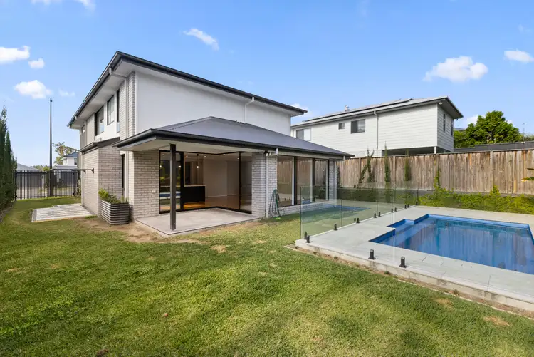 5 Kosciuszko Street, Upper Kedron QLD 4055
