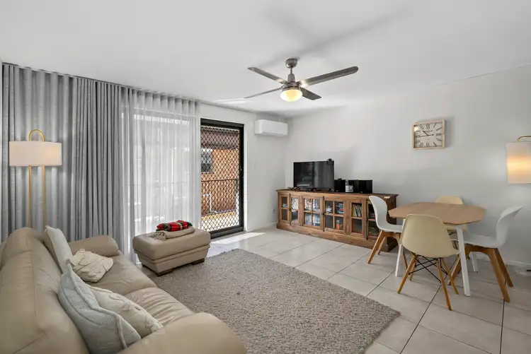 Sixth view of Homely apartment listing, 2/7 Zillah Street, Stones Corner QLD 4120