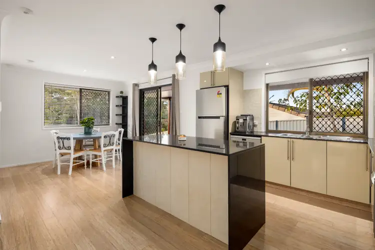 Sixth view of Homely house listing, 3 Orlando Court, Highland Park QLD 4211