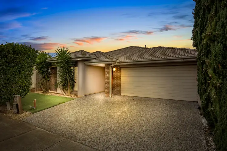 24 Harper Street, Melton South VIC 3338