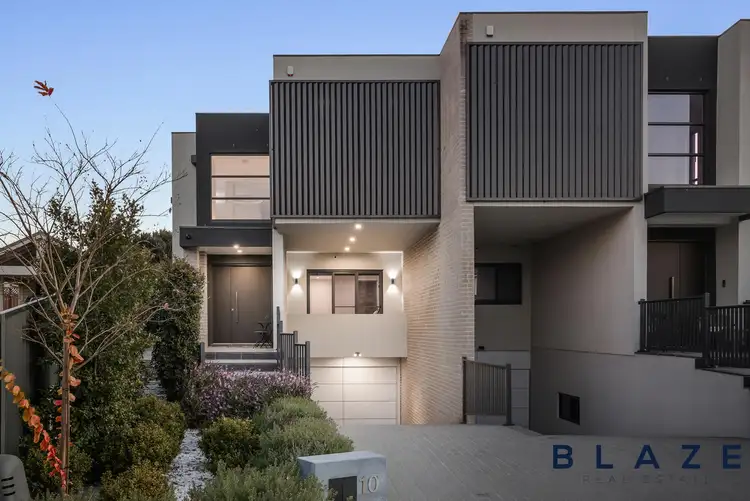 10 Wayne Crescent, Greystanes NSW 2145