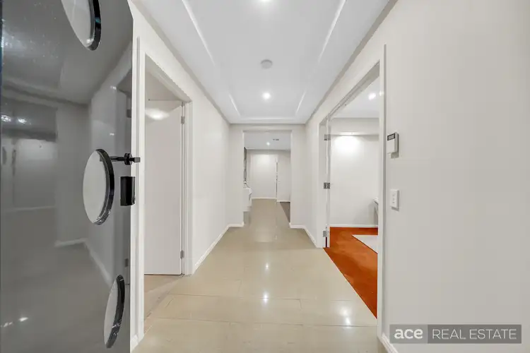 Fifth view of Homely house listing, 6 Spiteri Place, Truganina VIC 3029