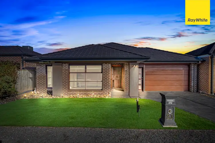 23 Triandra Drive, Brookfield VIC 3338