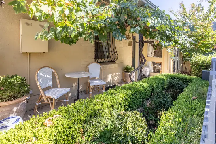 5 Strangways Place, North Adelaide SA 5006