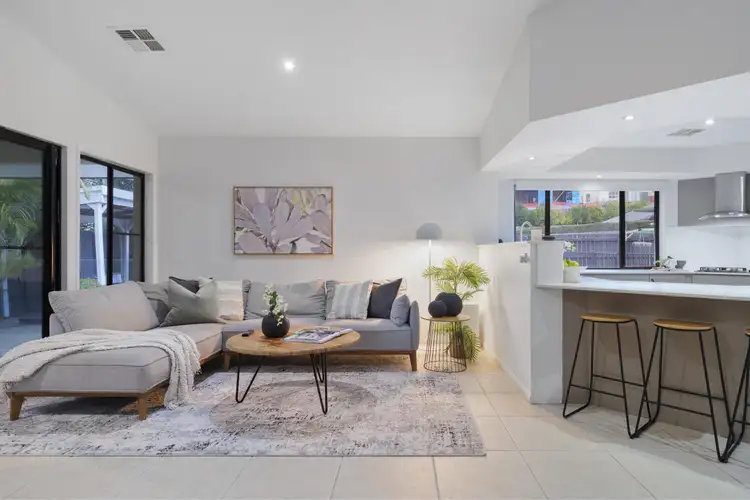 22 Balnaves Place, Mitchelton QLD 4053