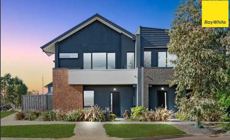 60 Morningside Drive, Thornhill Park VIC 3335