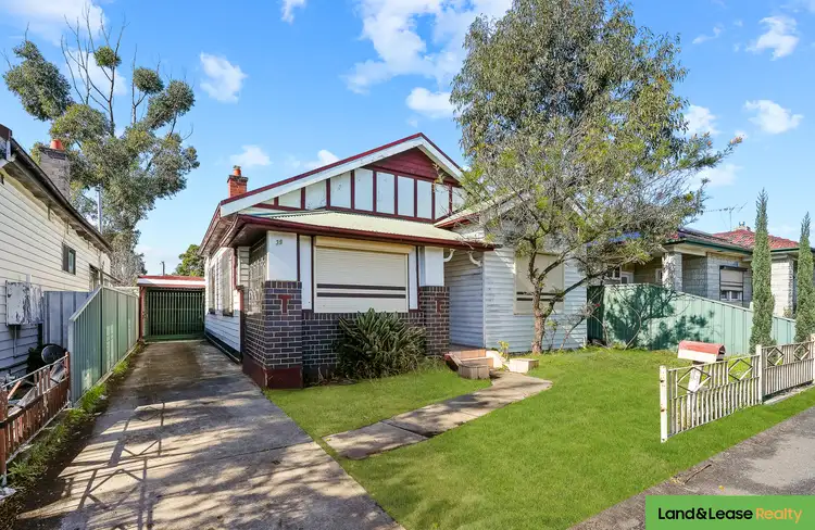 39 Woodville Road, Granville NSW 2142