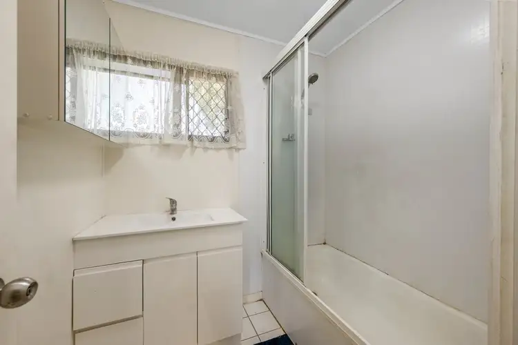 Seventh view of Homely house listing, 4 Adler Court, Wulguru QLD 4811