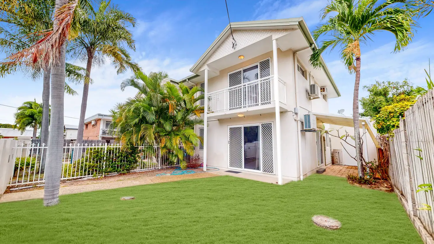 Main view of Homely house listing, 1/8 Lamington Road, West End QLD 4810