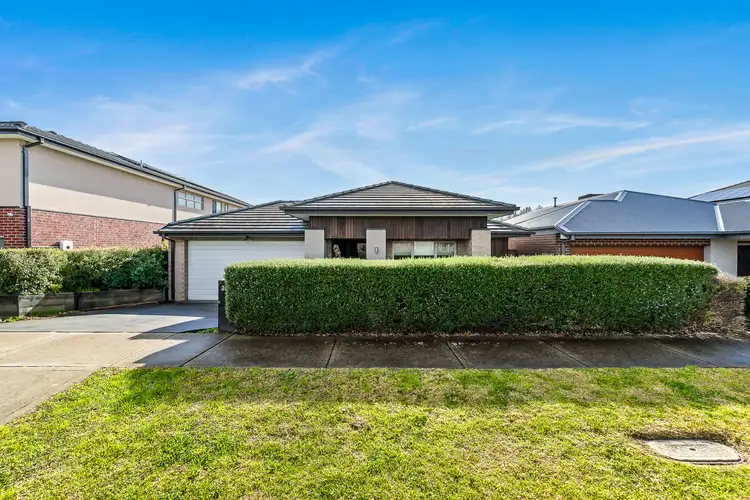Main view of Homely house listing, 25 Beacon Drive, Cranbourne North VIC 3977