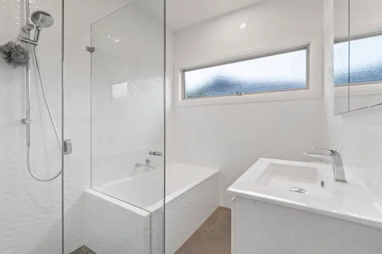 Fifth view of Homely townhouse listing, 322A Warrigal Road, Cheltenham VIC 3192