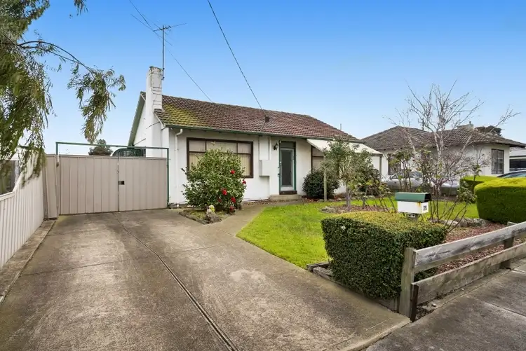 32 Williams Road, Laverton VIC 3028