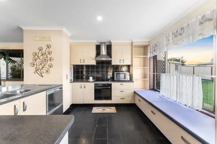 Third view of Homely house listing, 5 Paringa Court, Hillcrest QLD 4118