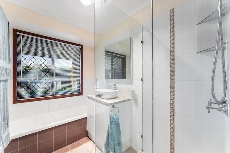 Sixth view of Homely house listing, 5 Paringa Court, Hillcrest QLD 4118