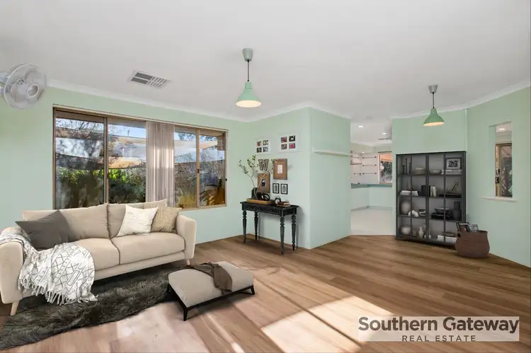 21 Edwards Street, Leda WA 6170