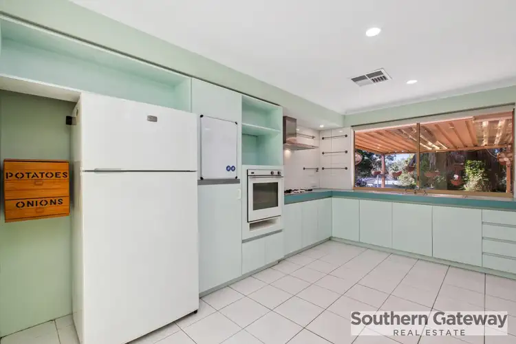 Fifth view of Homely house listing, 21 Edwards Street, Leda WA 6170