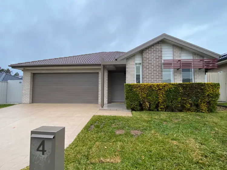 4 Bluey Street, Middleton Grange NSW 2171