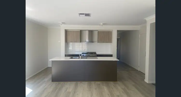 6 Lowe Drive, Doreen VIC 3754