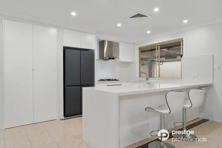 16 Barrington Court, Holsworthy NSW 2173