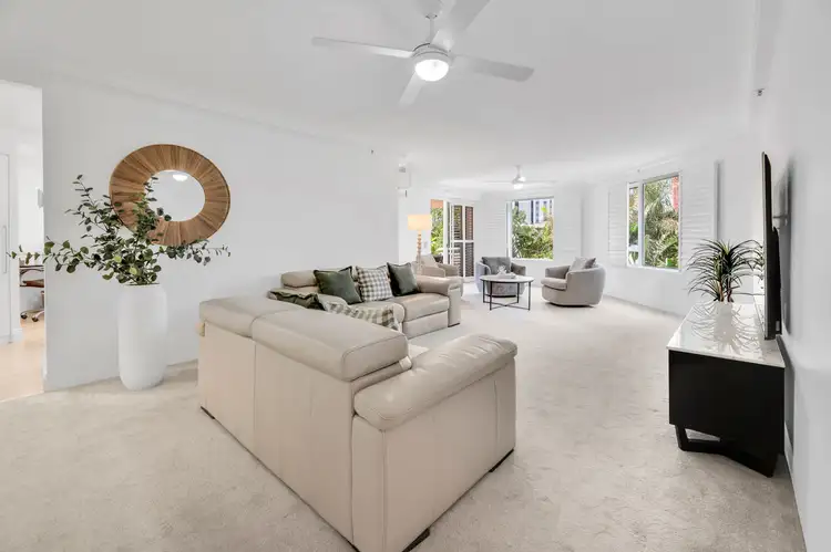 10/129 Surf Parade, Broadbeach QLD 4218