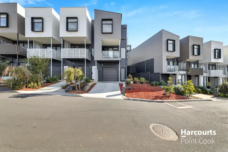 75 Wattlebird Court, Sunshine North VIC 3020
