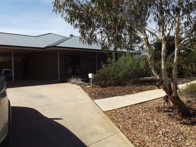 7 melia, Roxby Downs SA 5725