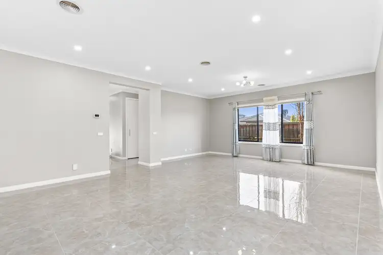 Sixth view of Homely house listing, 22 Leafy Circuit, Cranbourne East VIC 3977